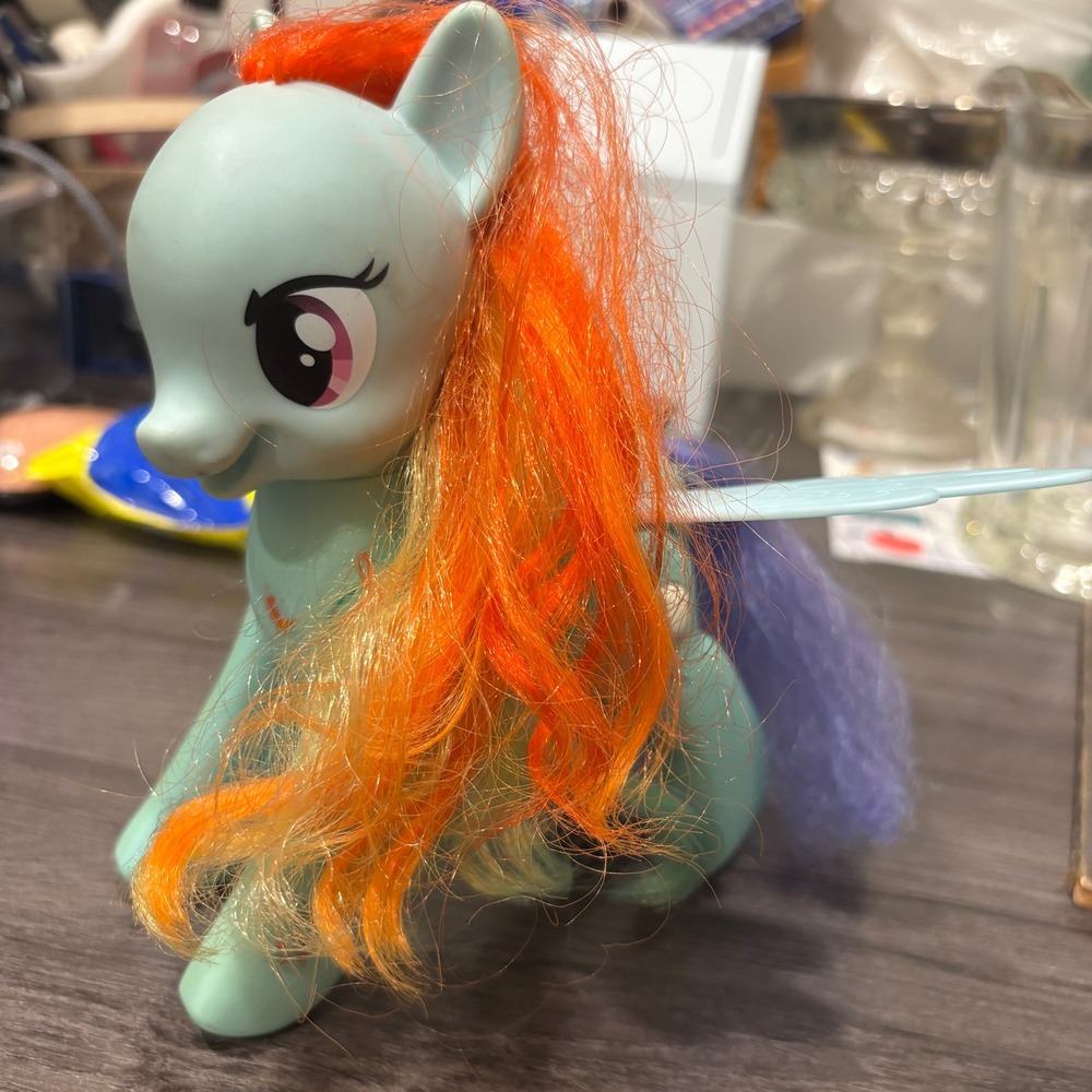 My Little Pony Rainbow Dash Flip & Whirl Pegasus Figure Blue Rainbow Hair